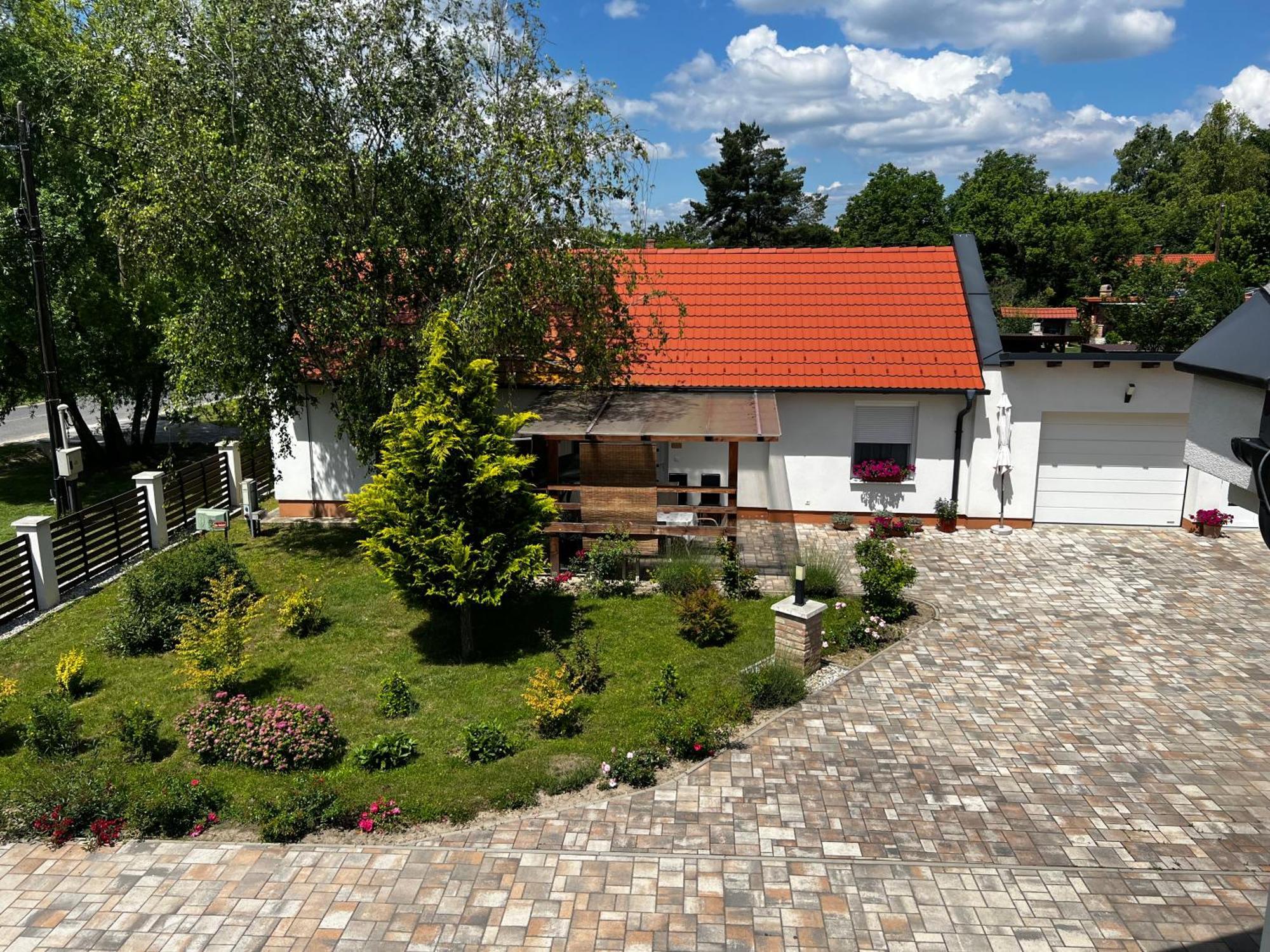 Dreko Panzio & Borbisztro Bed & Breakfast Győrújbarát Eksteriør bilde