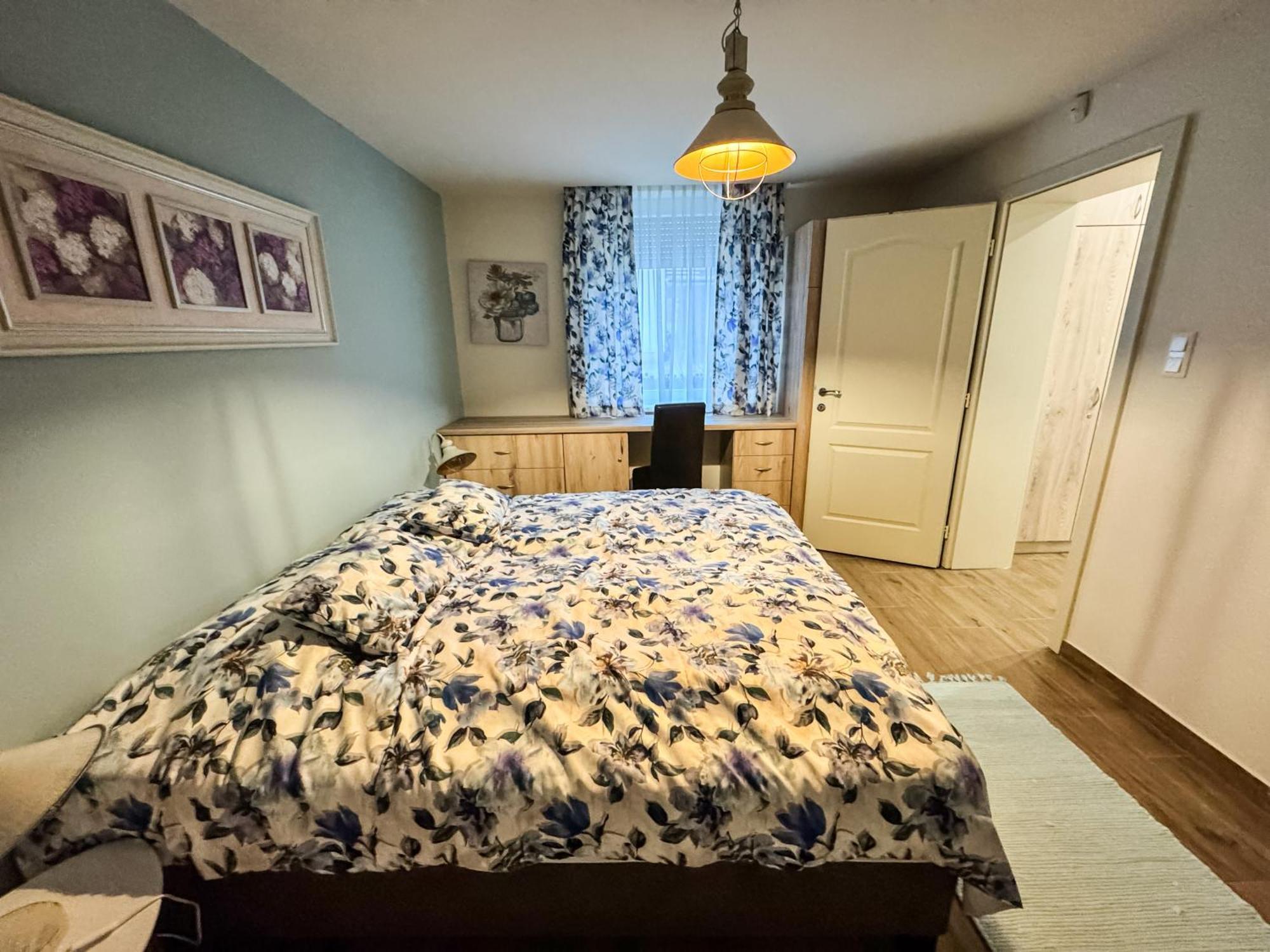 Dreko Panzio & Borbisztro Bed & Breakfast Győrújbarát Eksteriør bilde