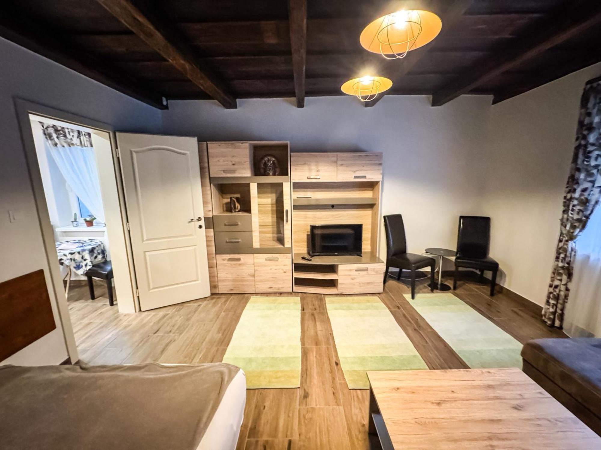 Dreko Panzio & Borbisztro Bed & Breakfast Győrújbarát Eksteriør bilde